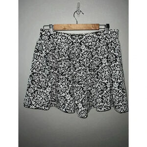 Black And White W Skirt XL